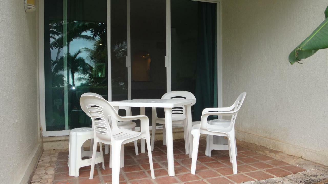 Apartment Remodeled Studio In Beachfront Condominium Cancún