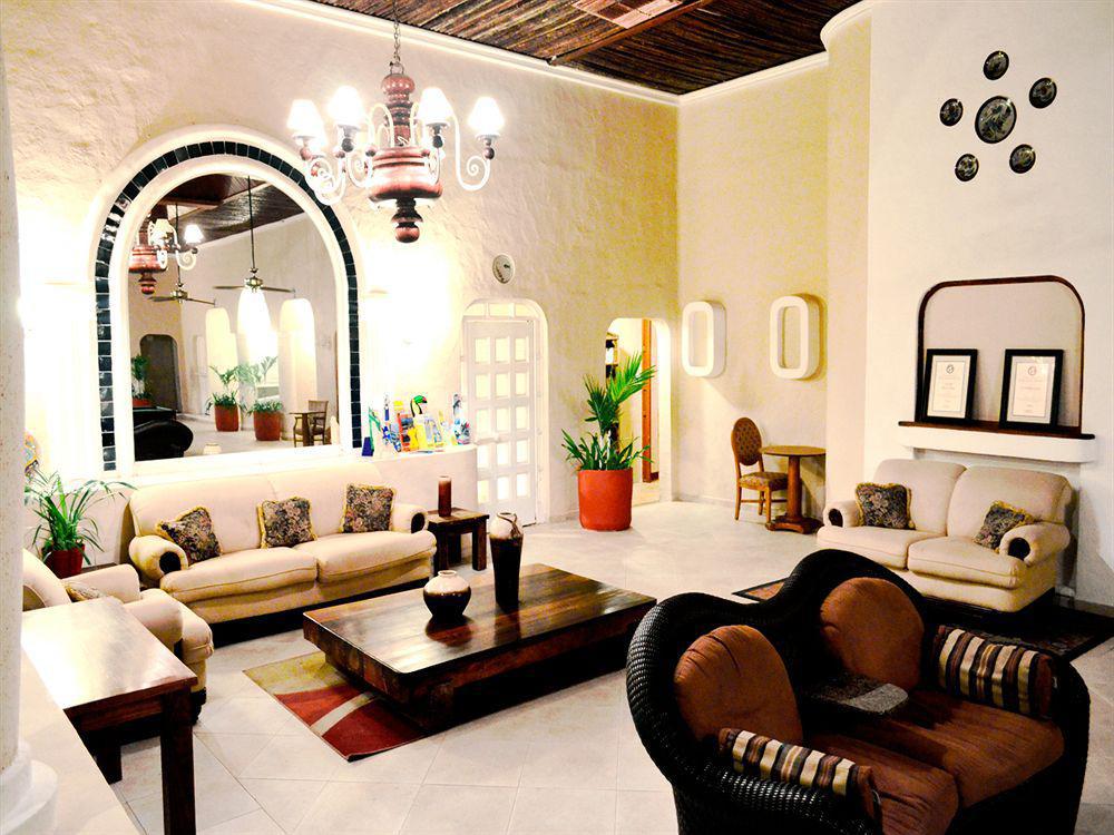 Mia Hotel 3*
