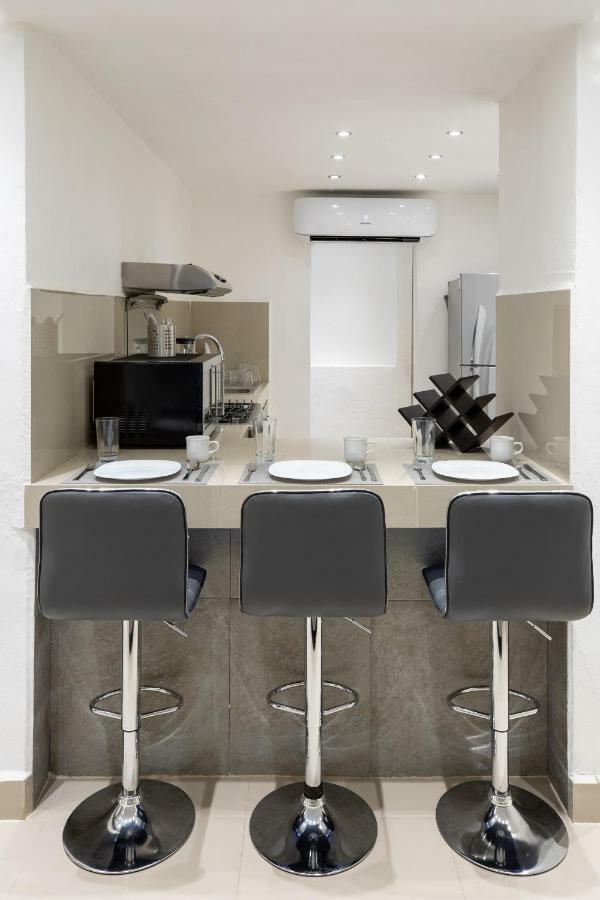 Departamento En De 2 Recamaras, Sala, Cocina, Tvs, Wifi Cancun