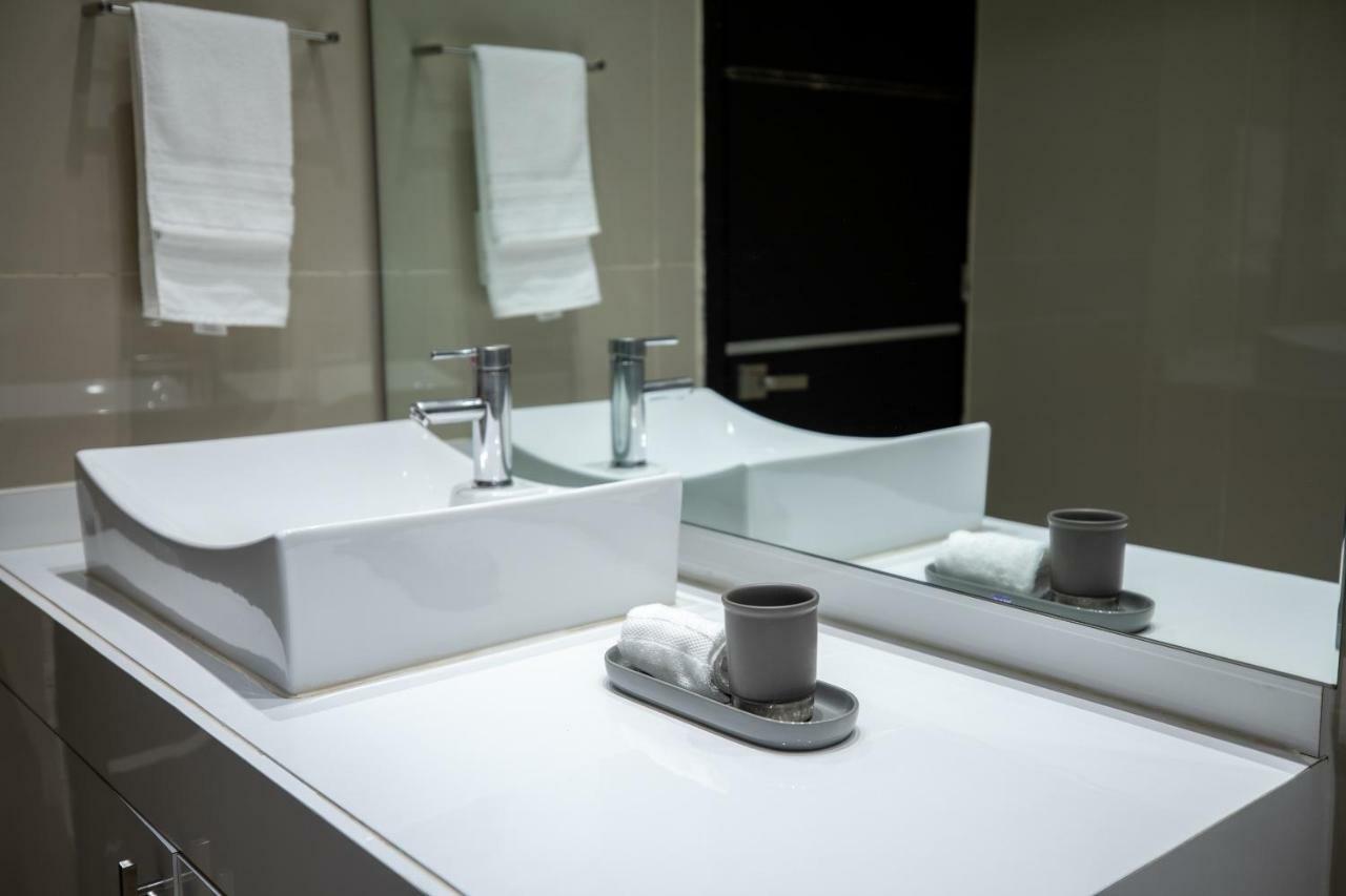 Departamento En De 2 Recamaras, Sala, Cocina, Tvs, Wifi Apartment Cancun