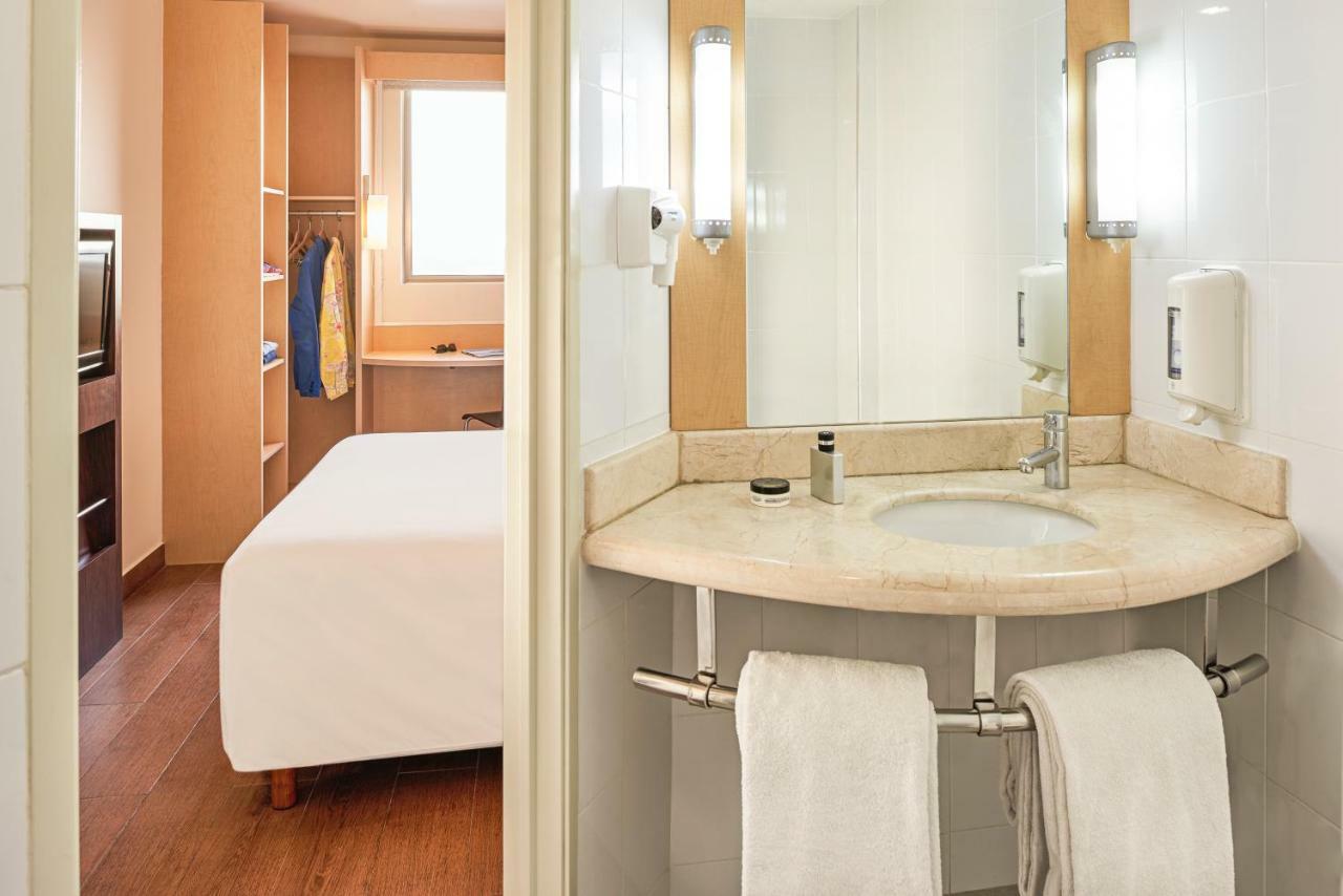 Ibis Centro 3*
