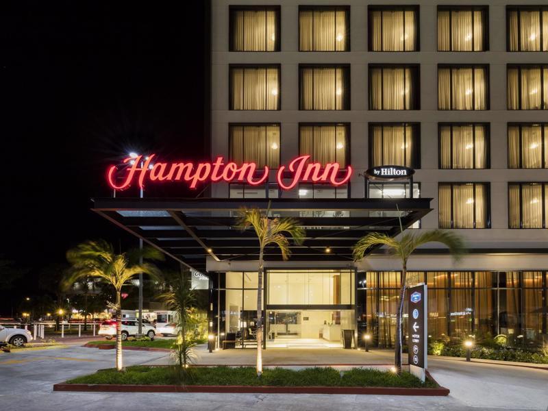 Hampton By Hilton Cumbres Hotel Cancun