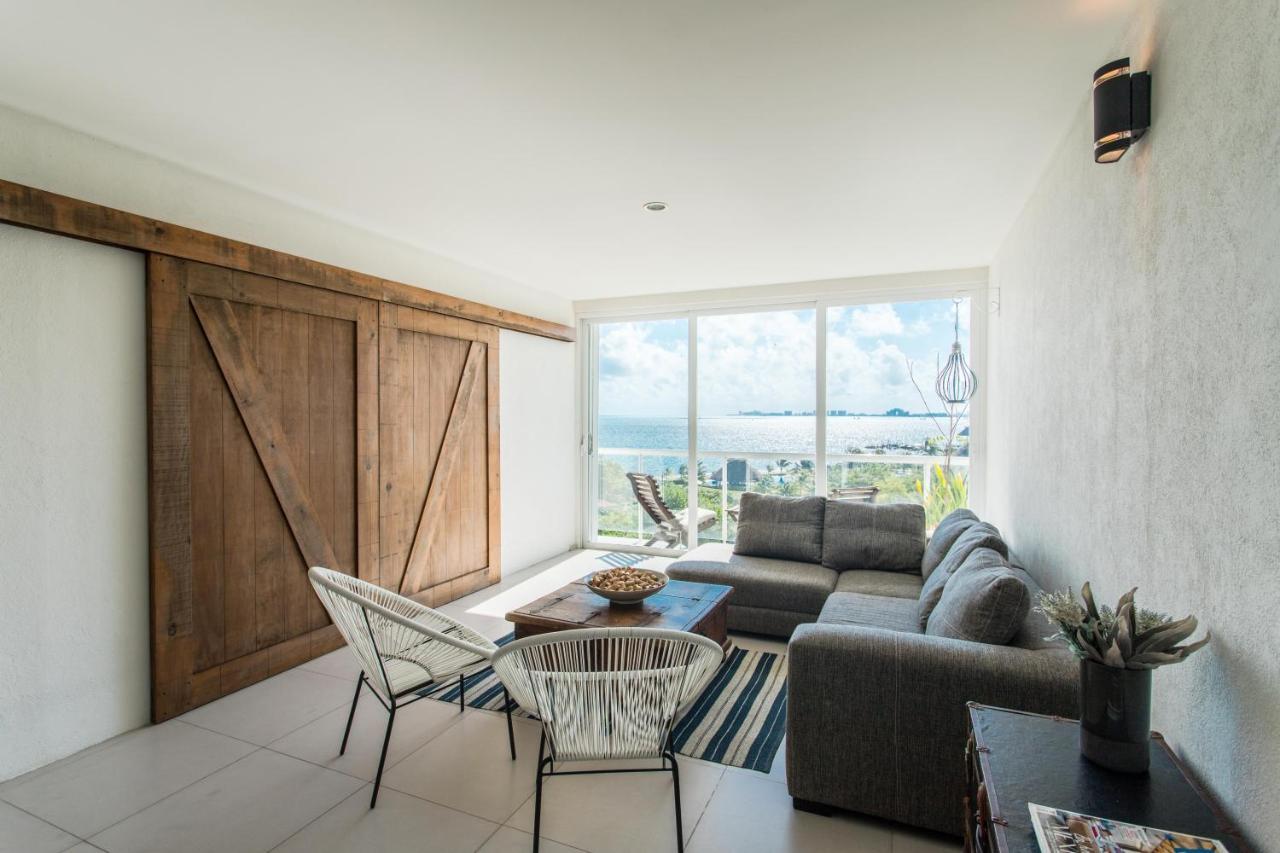 Ocean Beachfront 4 Bdr -amazing Oceanview