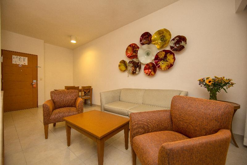 Hotel Ambiance 4*