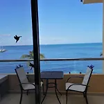 Beautiful Condo A Few Steps To Sea