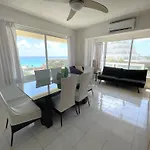 Comodo Condo Con Vista Al Mar