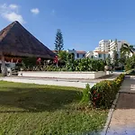 Great 3B Apartment In Cancun Hotel Zone