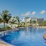 Blue Dream Beachfront 2 Bdr By Casa Paraiso