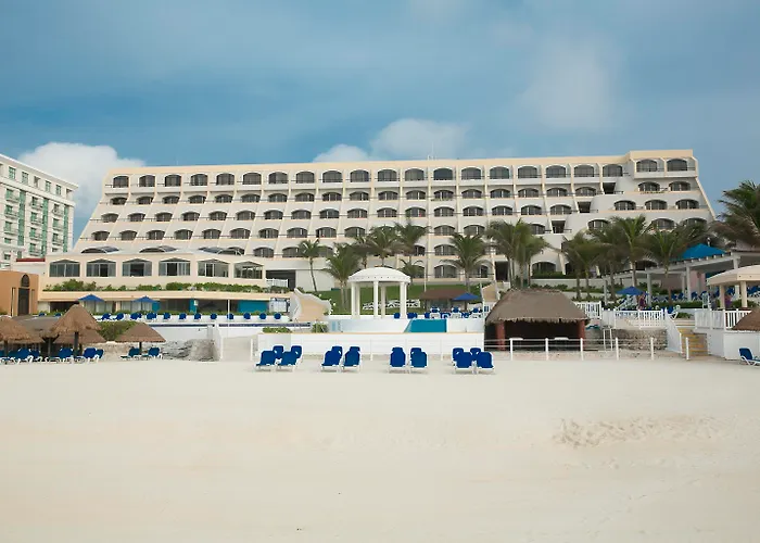 Golden Parnassus Resort & Spa (Adults Only)