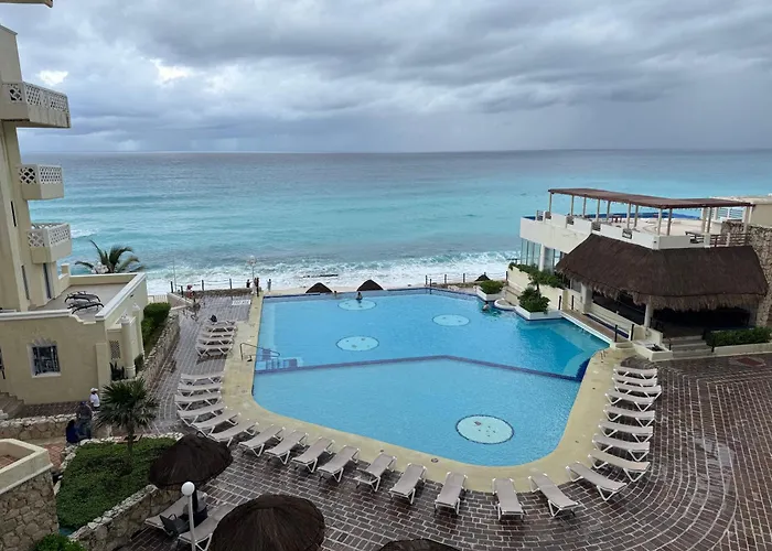 Cancun Plaza Sea View
