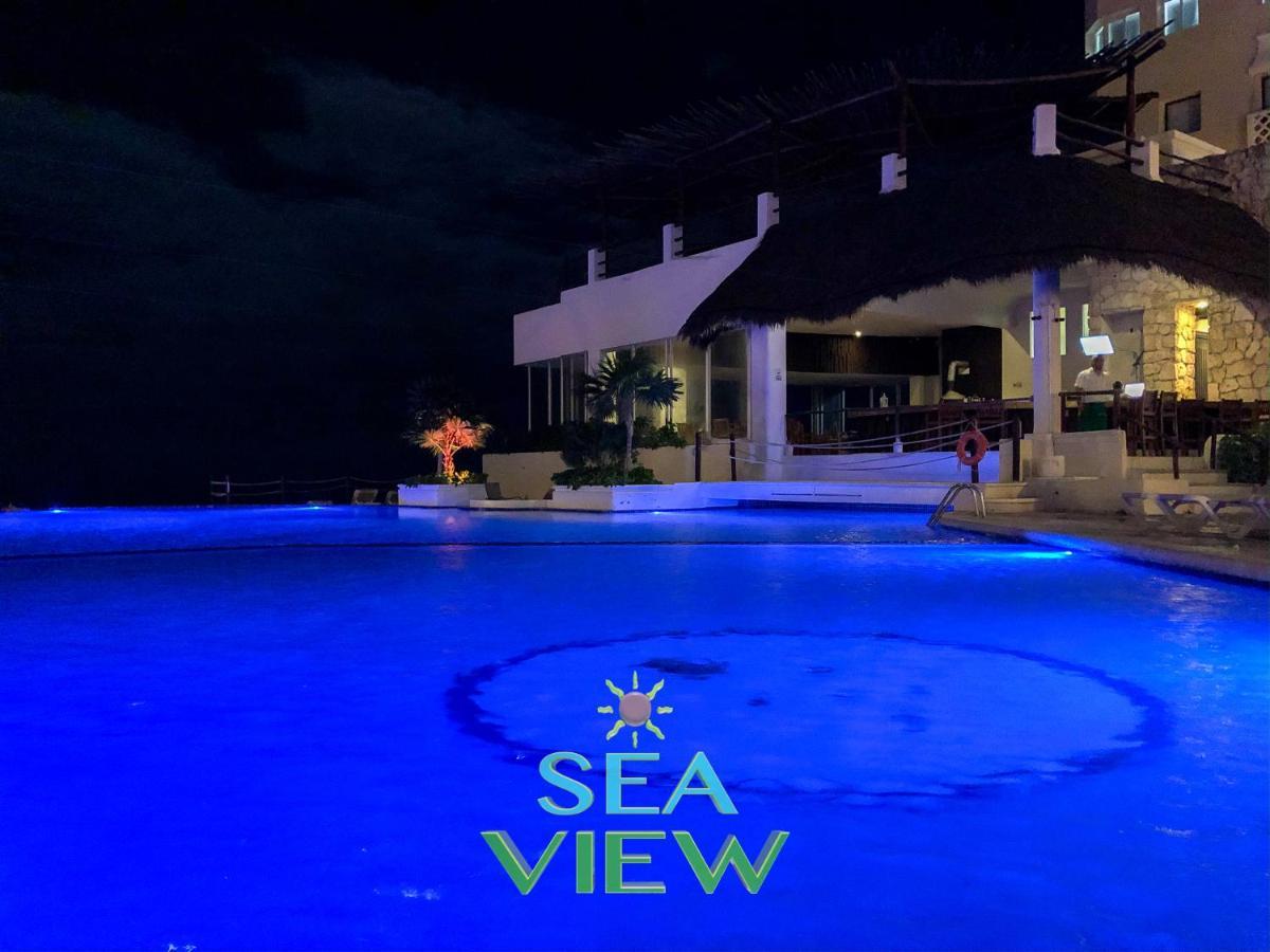 Plaza Sea View Apartment *