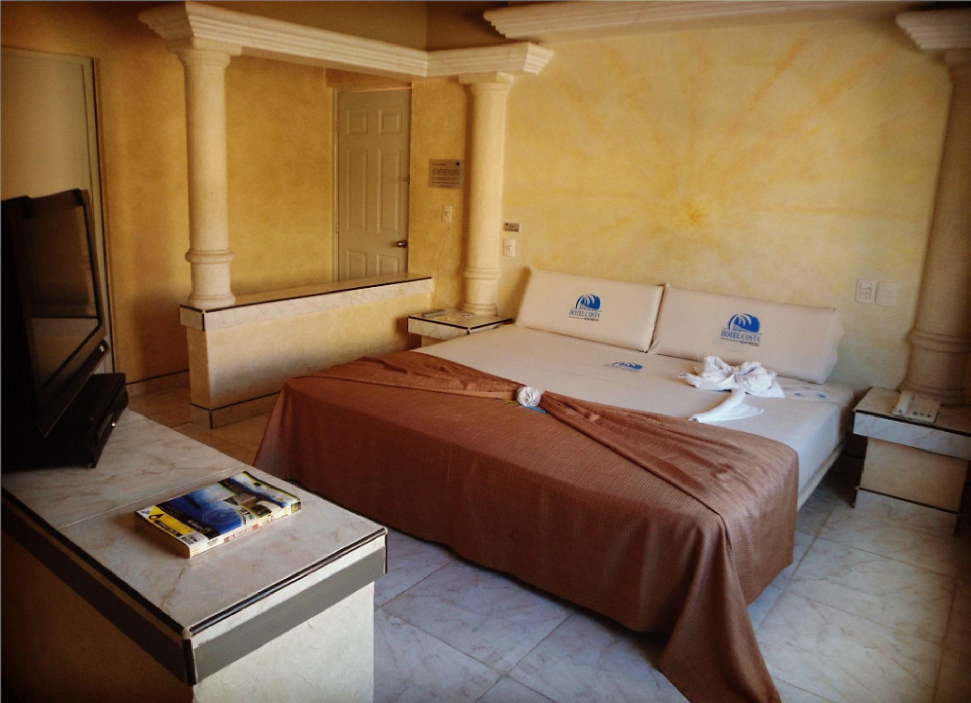 Costa 3*