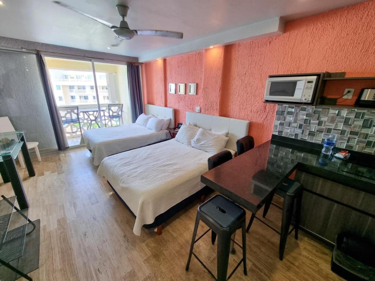 Plaza Mexico Apartment *