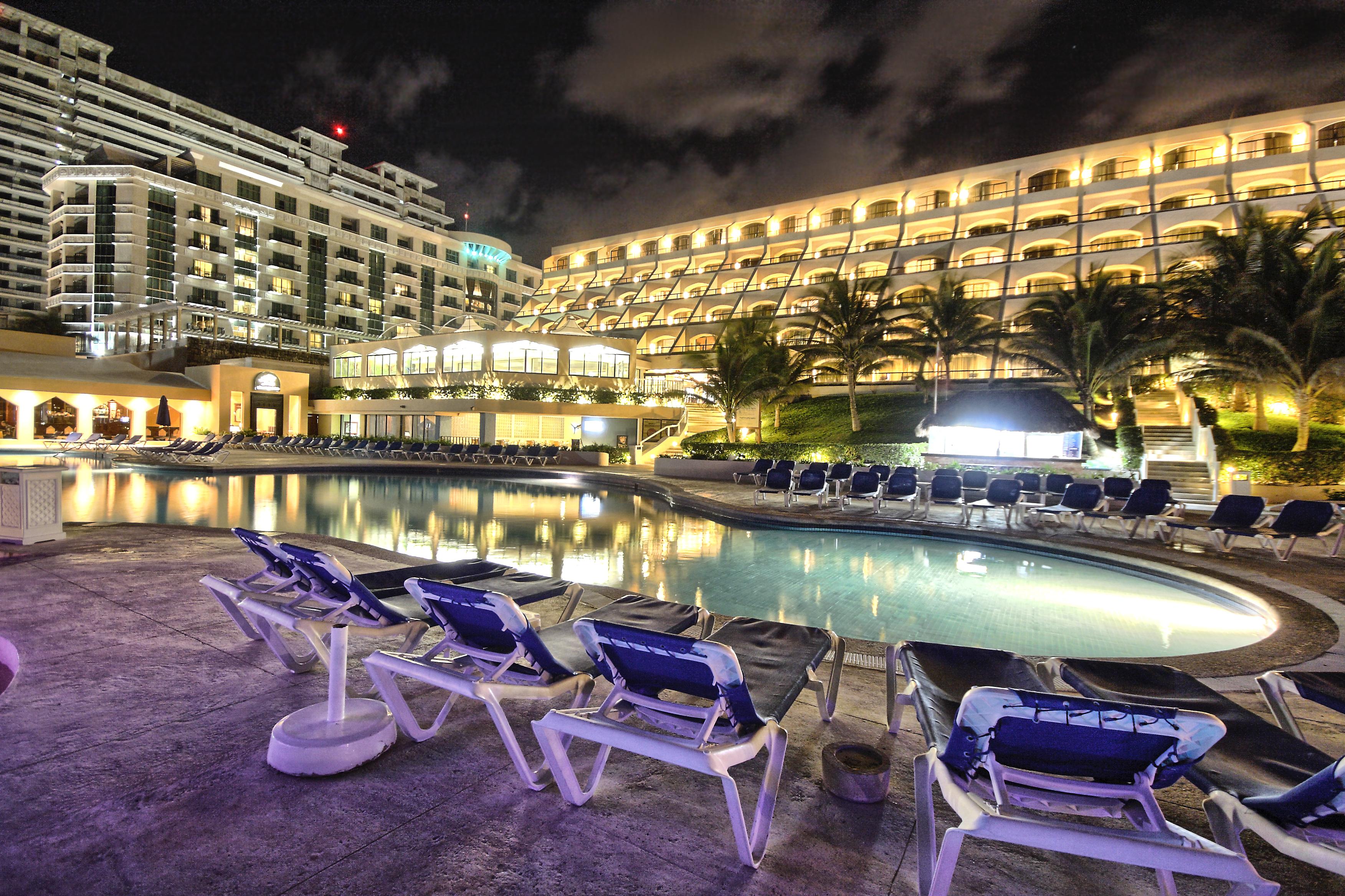 Hotel Golden Parnassus & Spa (adults Only) 3*