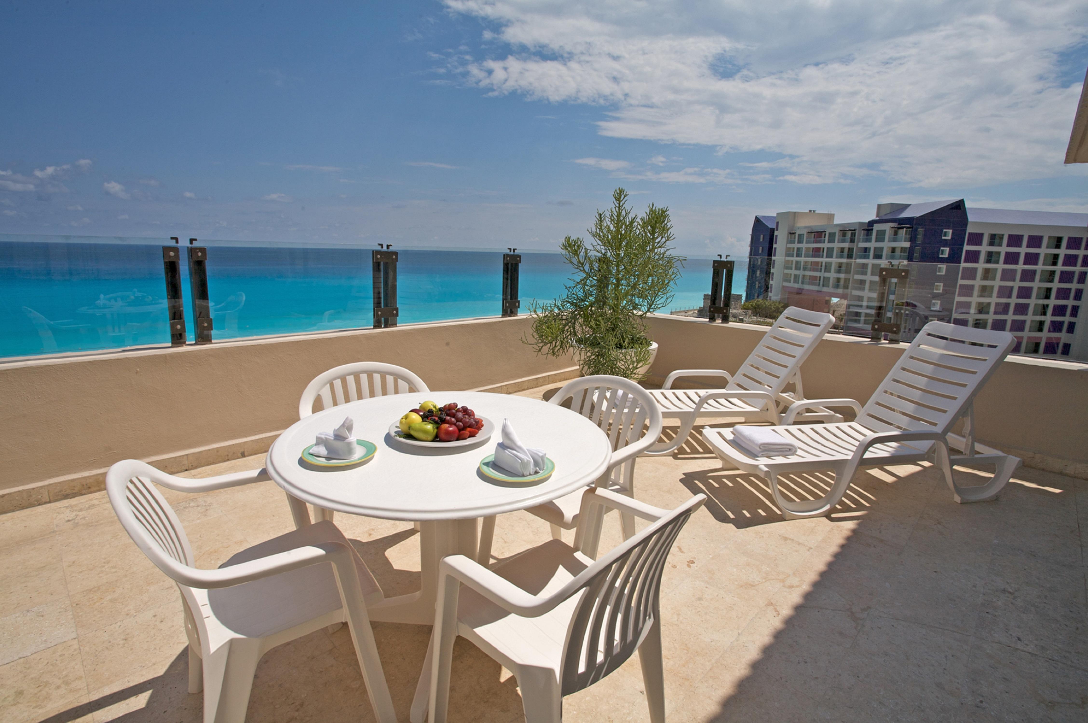 Resort Park Royal Beach 4*