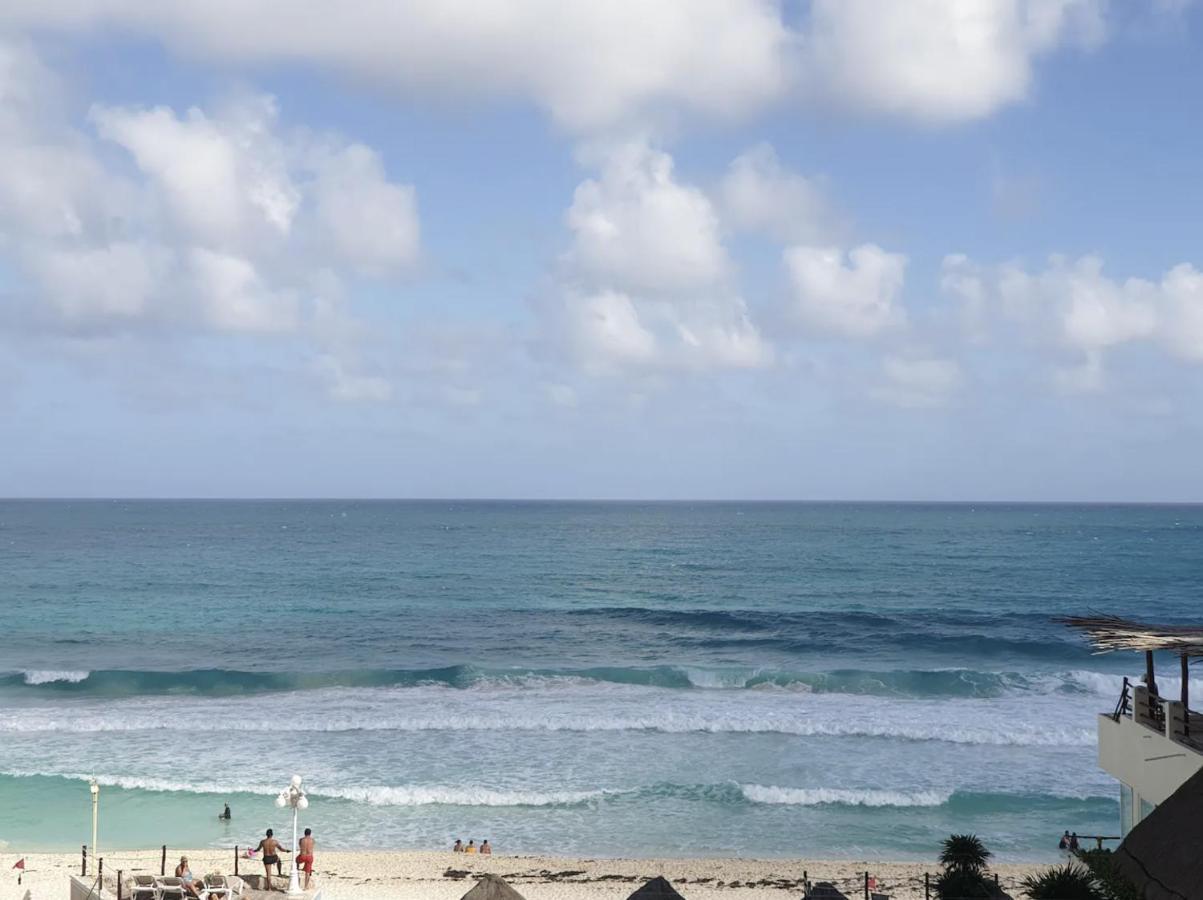 Beach&sunrise Cancun