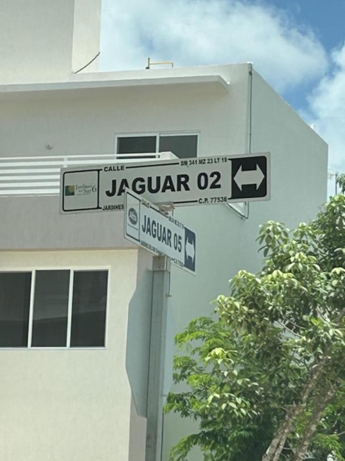 Holiday home Cancun15 3 Bedrooms With Private Bathrooms 15 Min Airport 20 Min Cancun