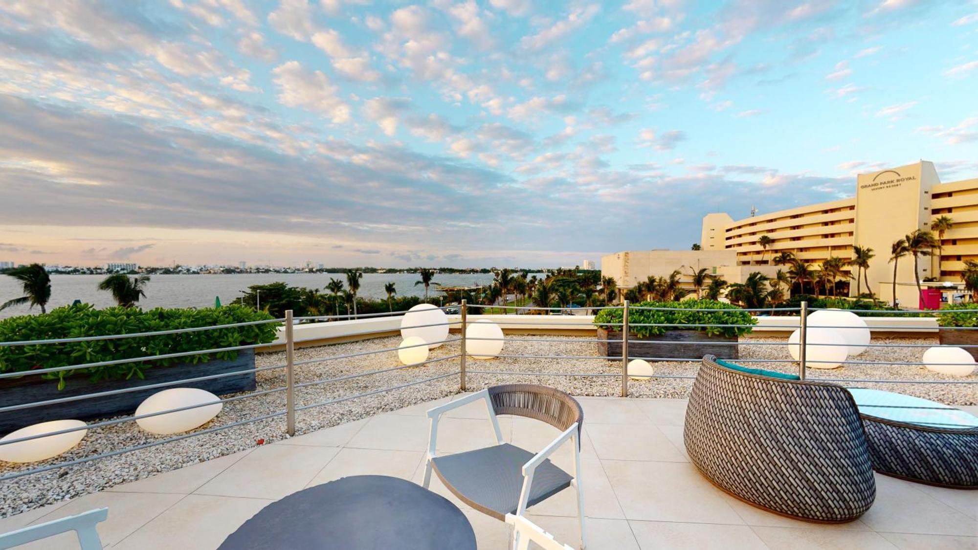 Royal Select At Grand Park Royal (adults Only) Hotel Cancun