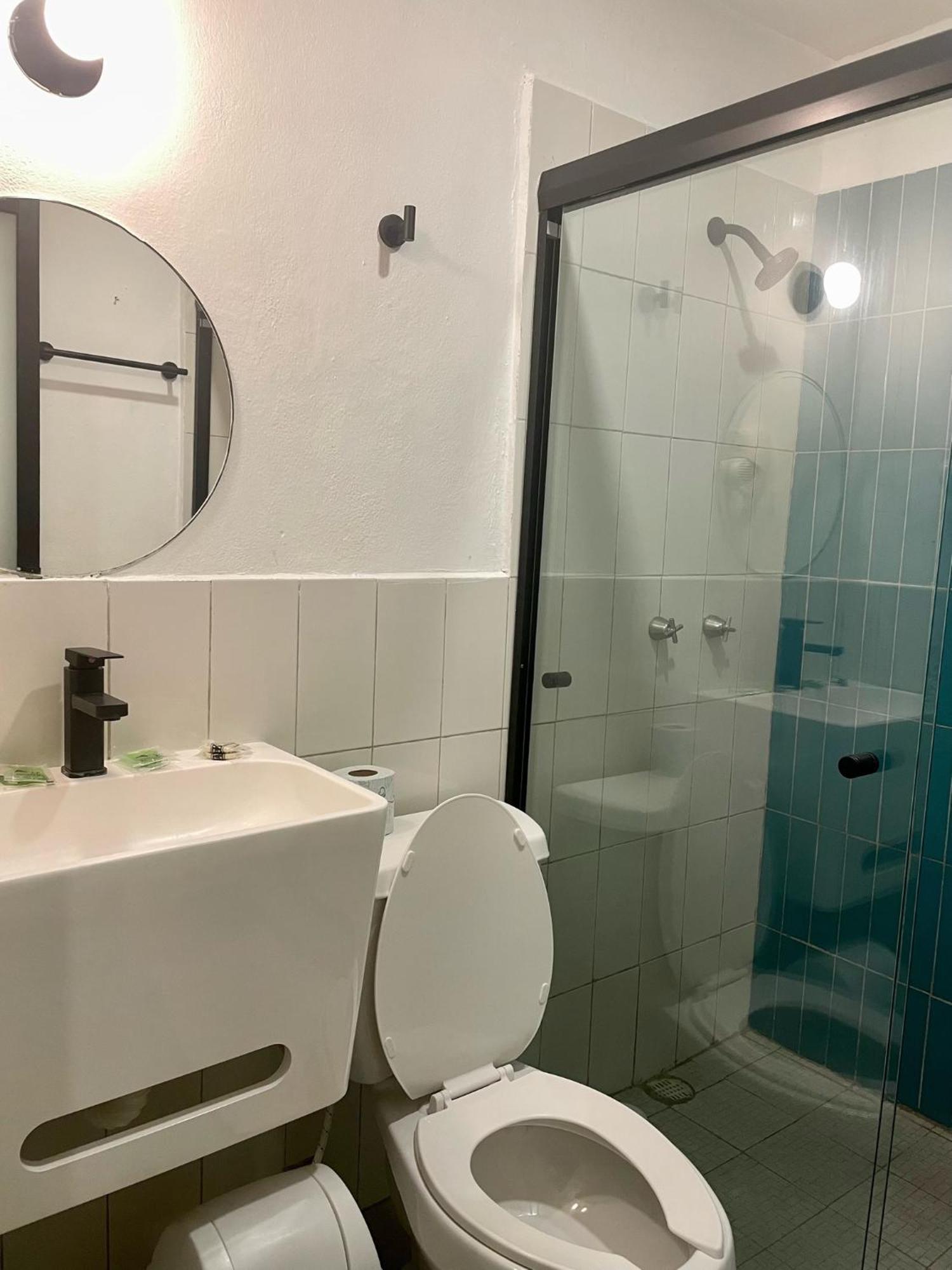 Moloch Hostel&suites Gasthof *