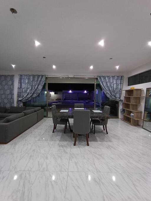 Gorgeous 7 Bedrooms Oasis Cancún