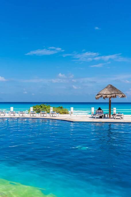 Lindo Y Amplio Estudio, Playa Marlin,zona Hotelera - Mar8 - Apartment Cancún