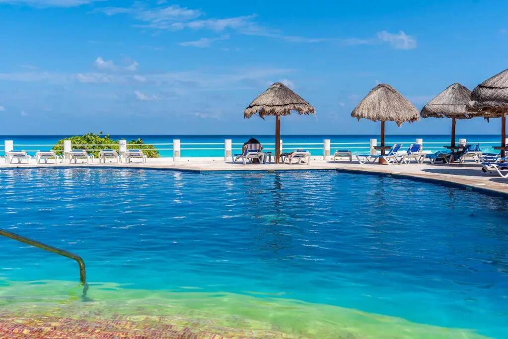 Lindo Y Amplio Estudio, Playa Marlin,zona Hotelera - Mar8 - Apartment Cancún