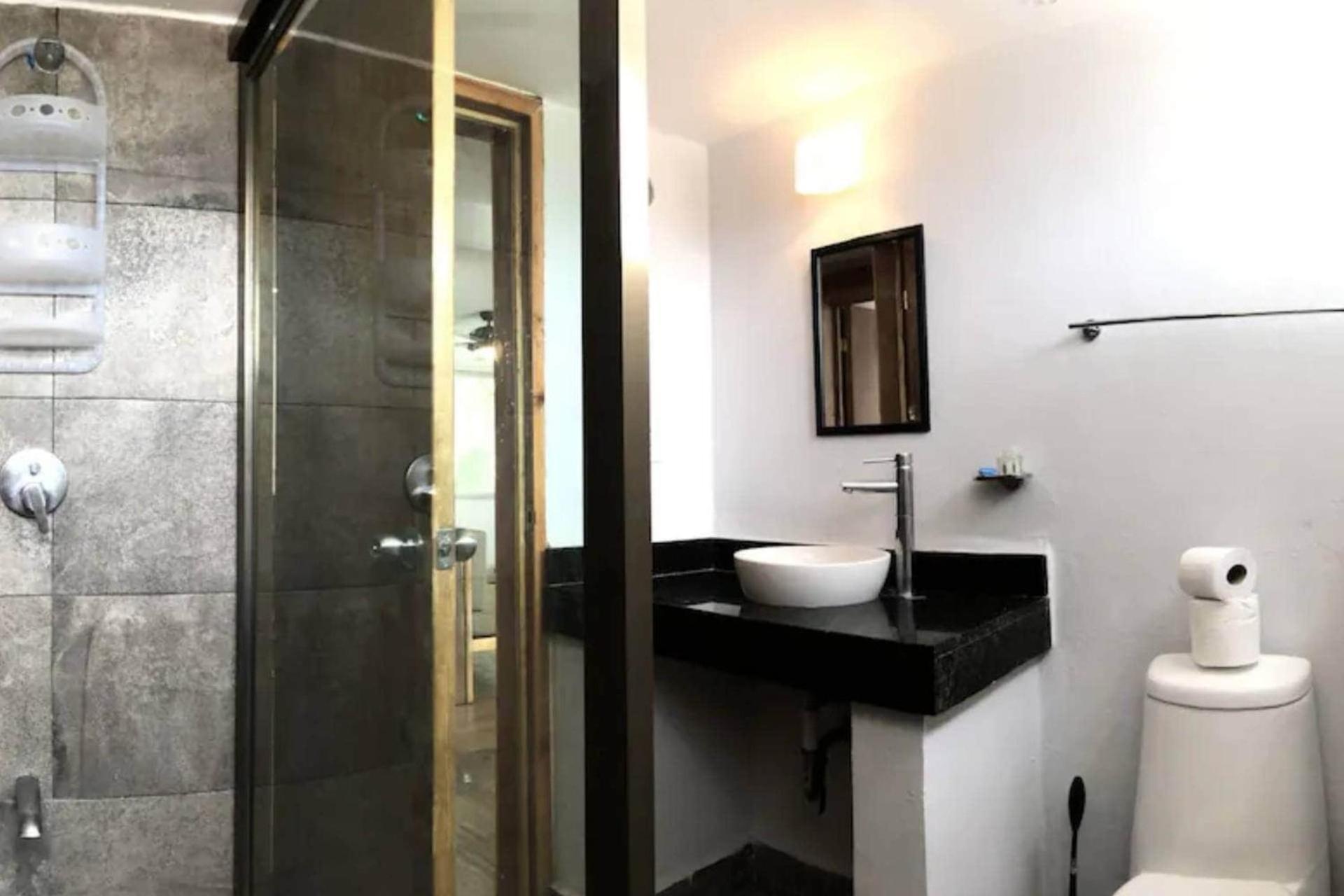 Zona Centro,mejor Ubicacion A Minutos Zonahotelera *