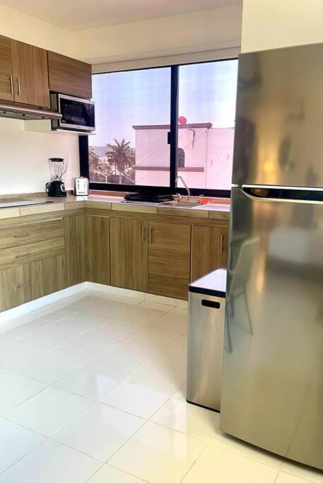 Deco5b Spacious Downtown Apartment