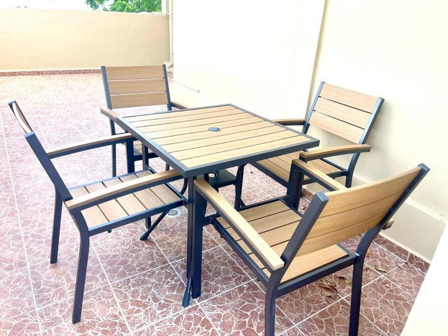 Deco5b Spacious Downtown Apartment *