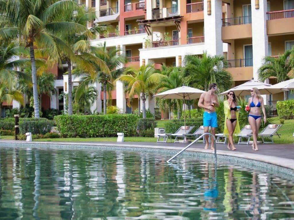2bd Del Palmar: Luxury