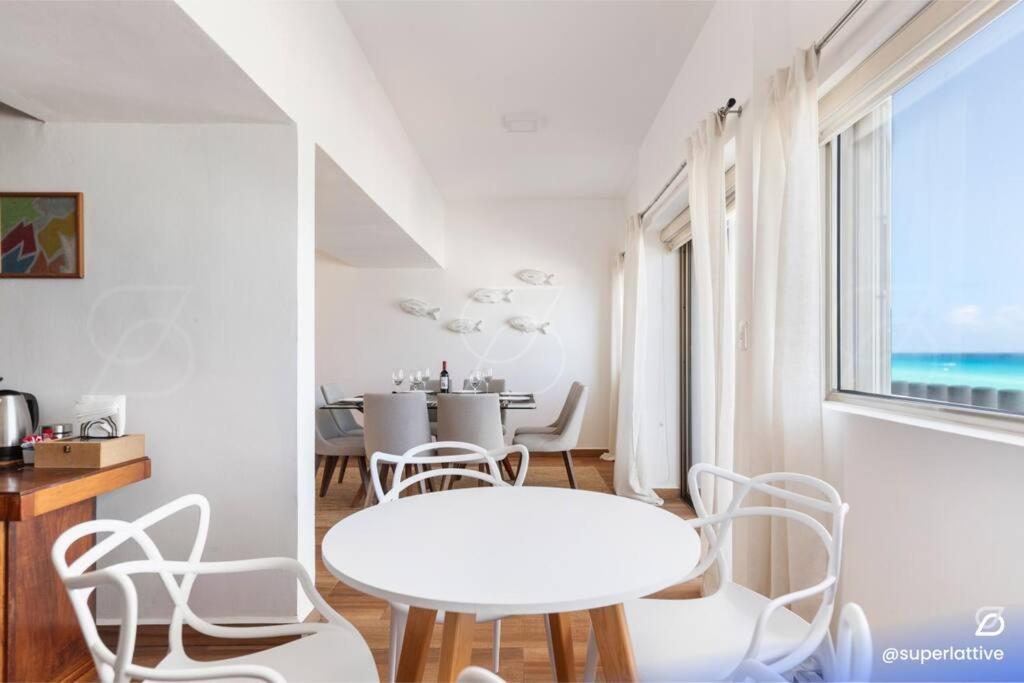 Apartamento Deluxe Beachfront 4b