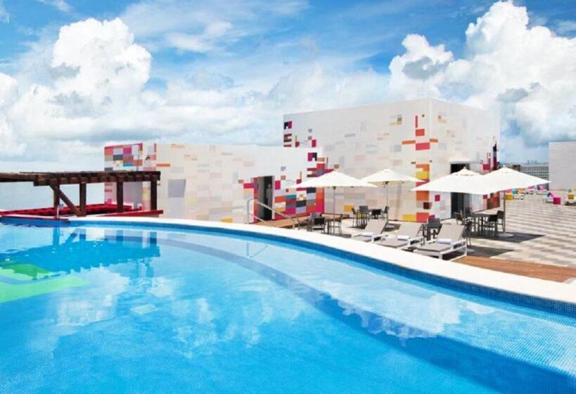 Love hotel Queen *