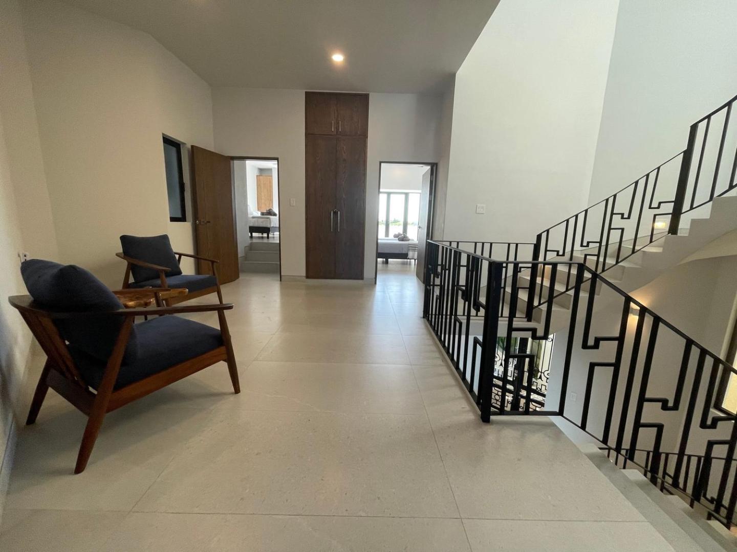 6br Modern Oceanfront W/ Infinity Pool Holiday home *