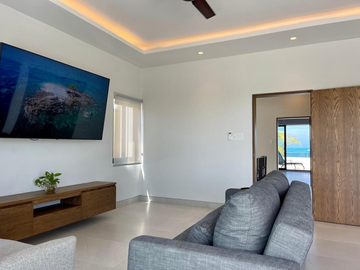 6br Modern Oceanfront W/ Infinity Pool