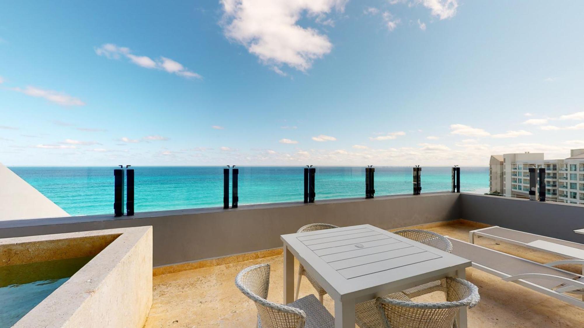 Park Royal Beach Cancun