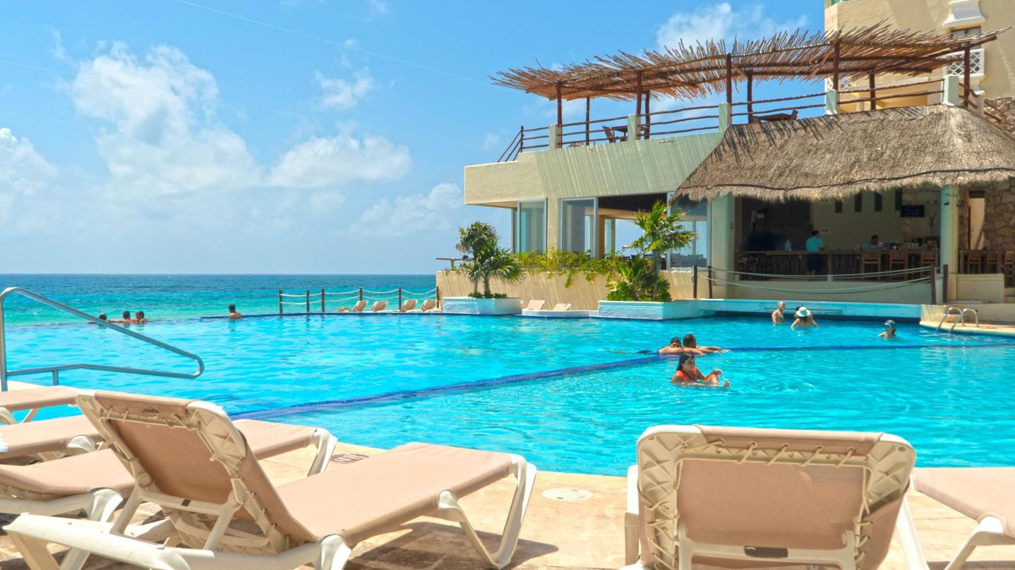 Plaza Sv * Cancun