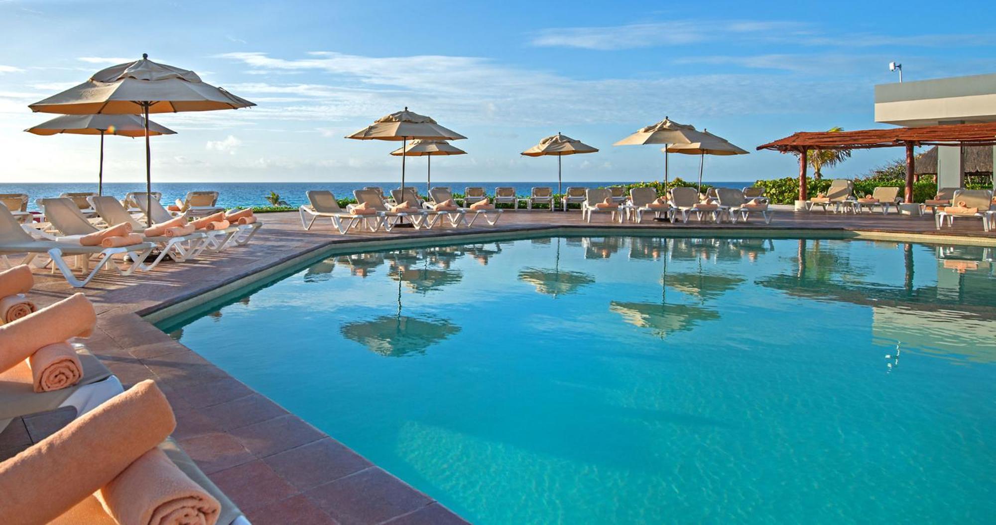 Park Royal Beach Cancun