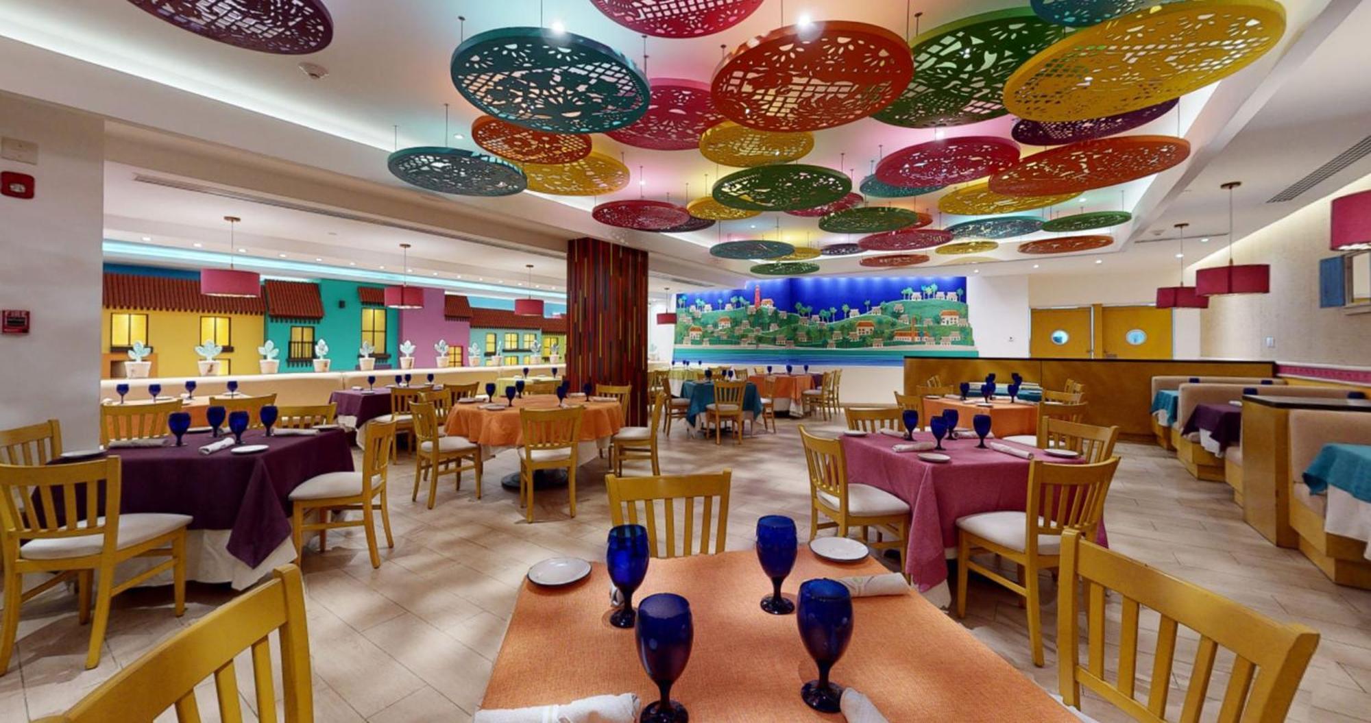 Resort Park Royal Beach