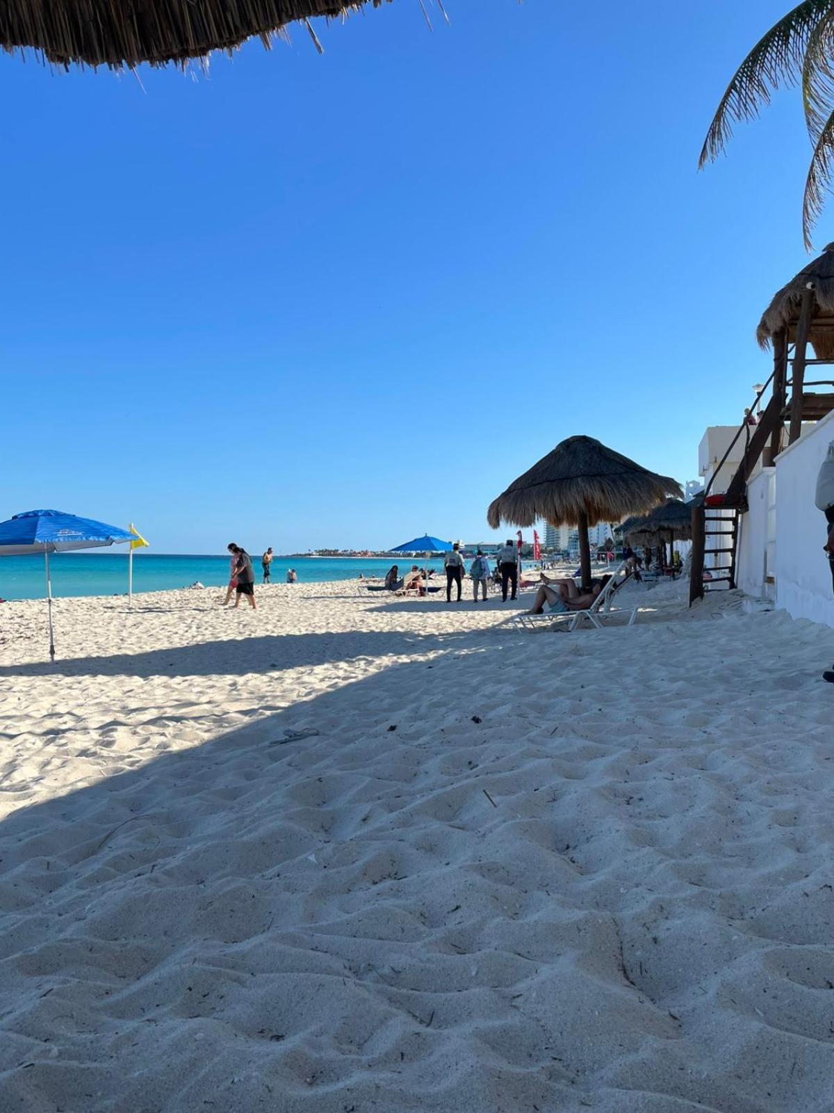Espacioso En - Con Acceso A Playa Apartamento *