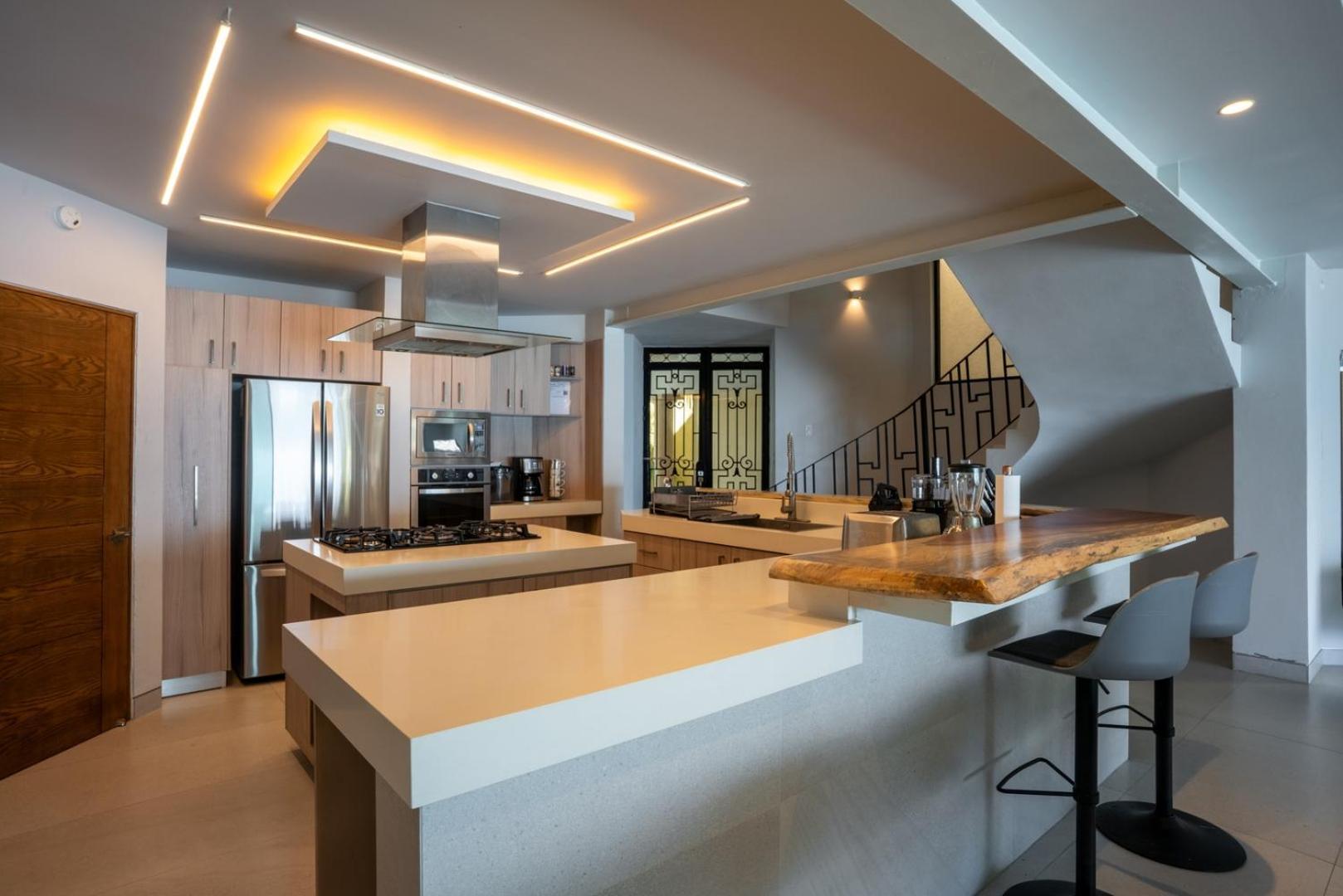6br Modern Oceanfront W/ Infinity Pool Holiday home Cancun