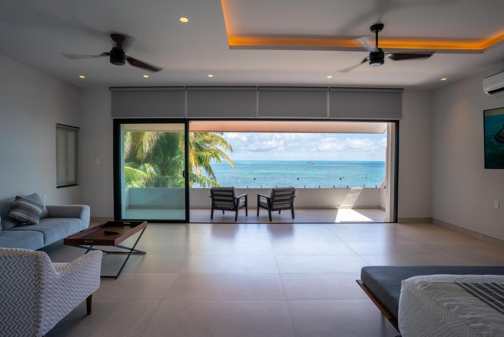 6br Modern Oceanfront W/ Infinity Pool