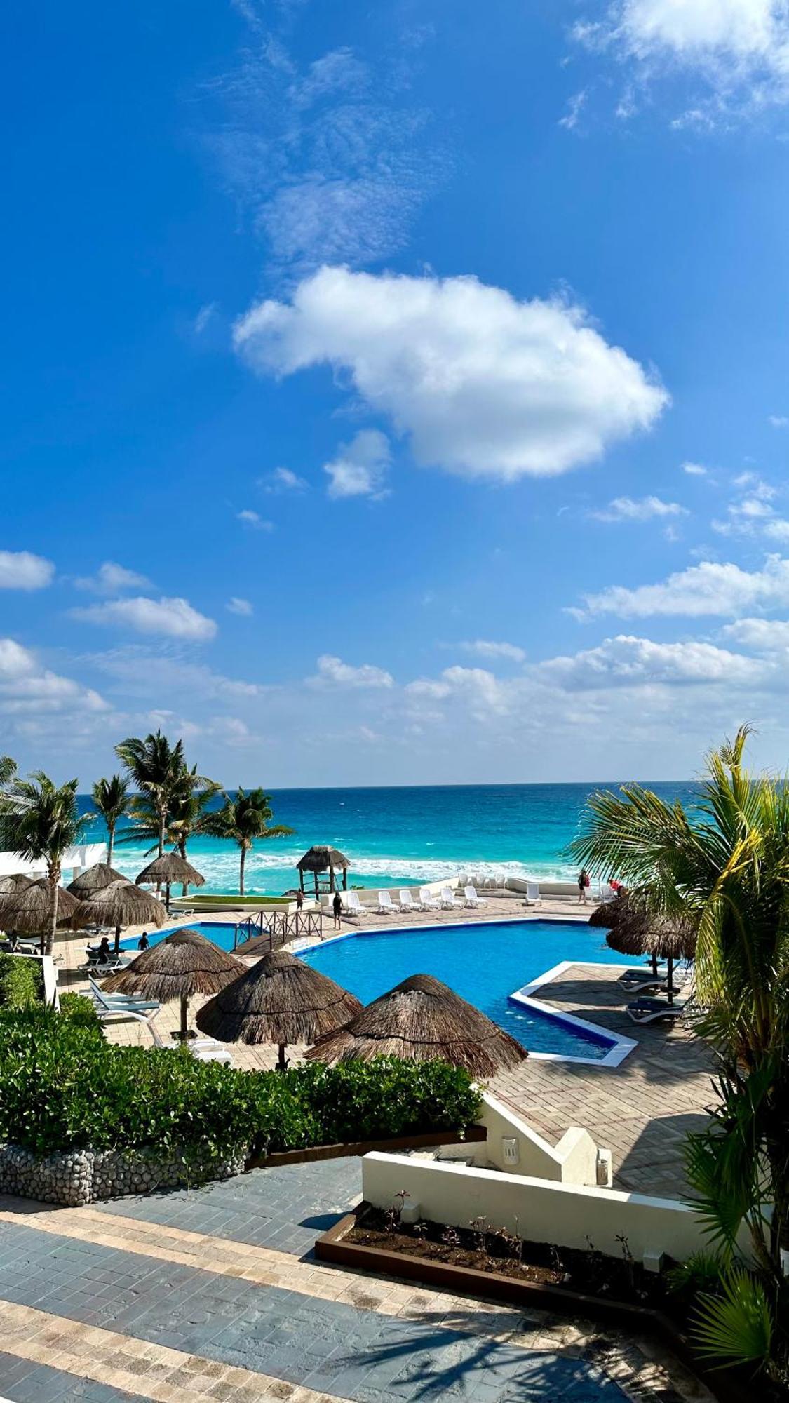 By Brisas 2 * Cancun