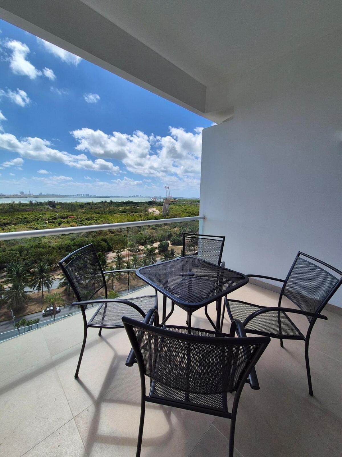 Great View Lagoon *