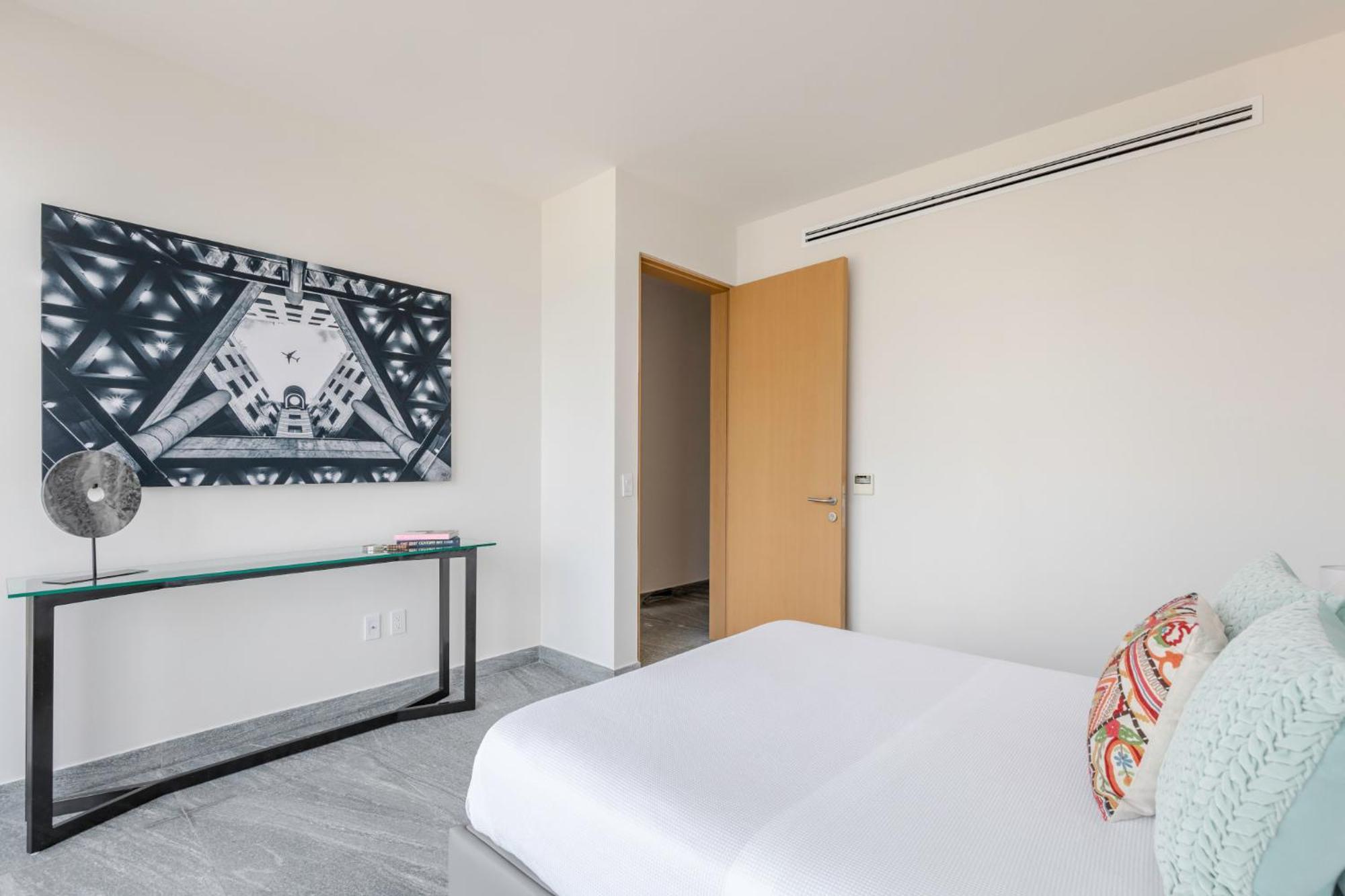 Apartment Luxurious 4br By The - Rooftop Pool *
