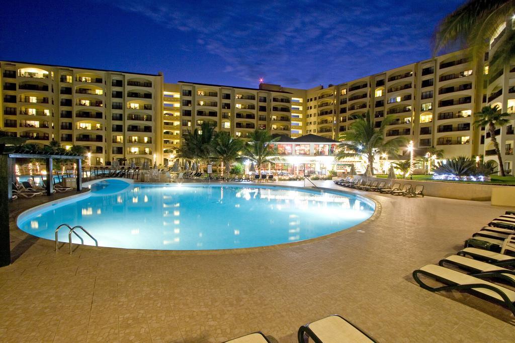 The Royal Islander - An All 4* Cancún