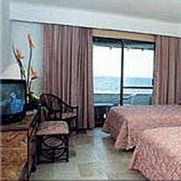 Hotel El Pueblito Beach Cancun