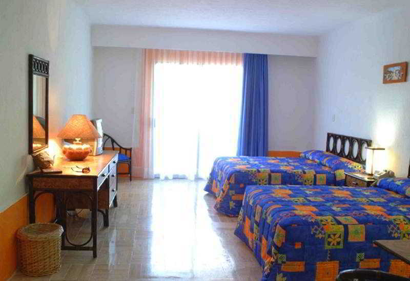 El Pueblito Beach 4*