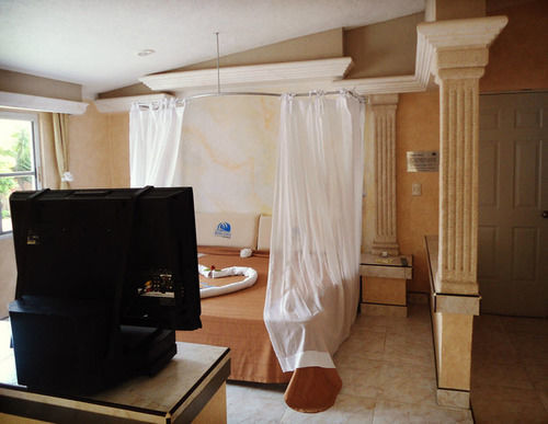 Love hotel Costa Cancun