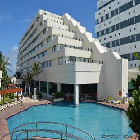 Resort Park Royal Beach