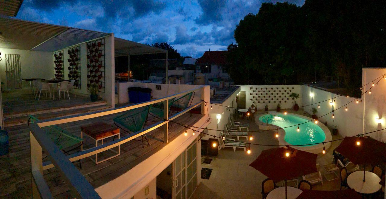 Moloch Hostel&suites Cancún